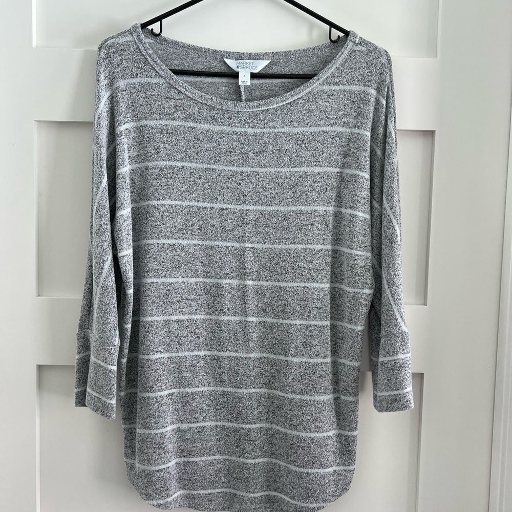 Market & Spruce Gray Sweater